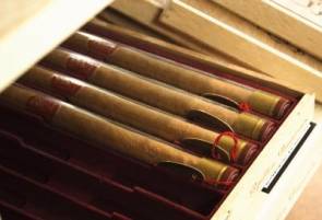 Incentive: Brodos verlost Zigarrenboxen 