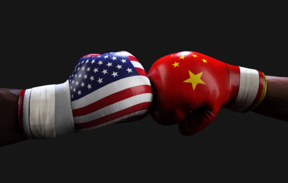 USA gegen China mit Boxhandschuhen 