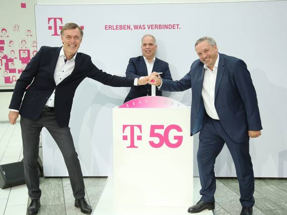 5G Boost: Michael Hagspihl, Dirk Wössner und Walter Goldenits stellen die größte 5G-Initiative für Deutschland vor. 