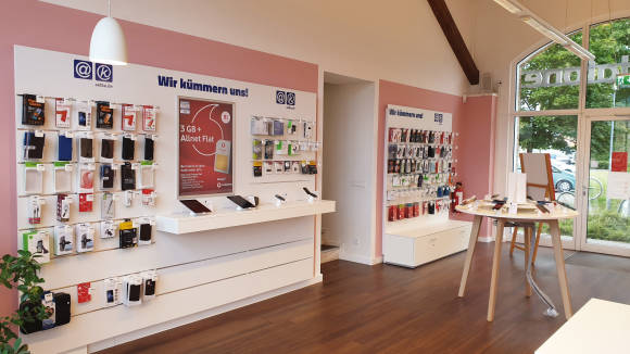 Luftiges Design im neuen Shop-Konzept von Marco Mitzlaff 