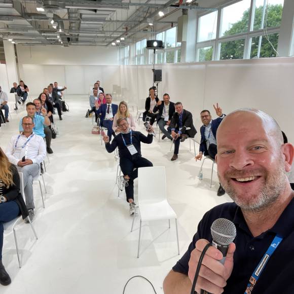 Gute Stimmung gab’s nicht nur beim Selfie von Mark Schulze auf der Communicate! 