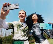 Paar mit Smartphones
