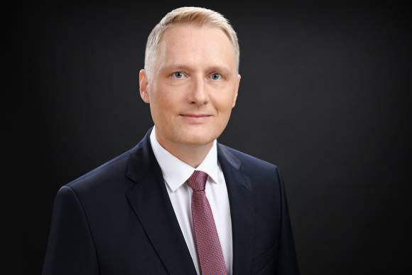 Denis-Benjamin Kmetec wird neuer CFO von Euronics  