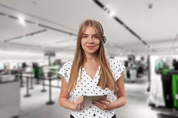 Frau mit Headset 