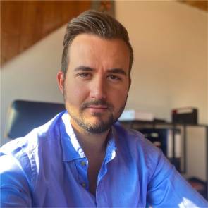 Marko Topal, Inhaber von mucHANDY