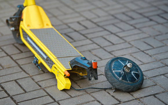 Kaputter E-Roller 