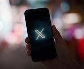 X-Logo auf Smartphone