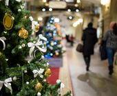 Weihnachtsbaum in einer Mall