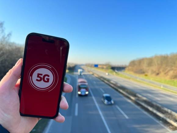 5G an der Autobahn 