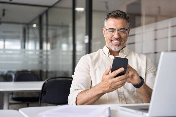 Smartphone im Büro 