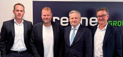 V.l.n.r.: Robin John Andes Harries (CEO, Freenet AG), Wilke Stroman (CEO, Mobilezone Deutschland), Alexander Borgwardt (COO, Freenet AG) und Markus Bernhard (Mobilezone Holding AG)