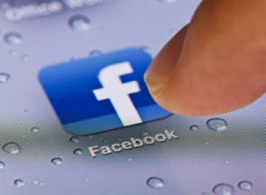 Mark Zuckerberg dementiert eigenes Facebook-Handy 