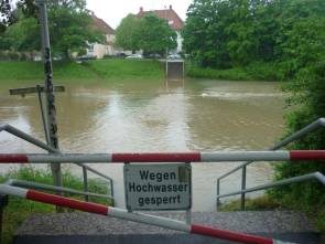 Hochwasser: TK-Unternehmen helfen Betroffenen 