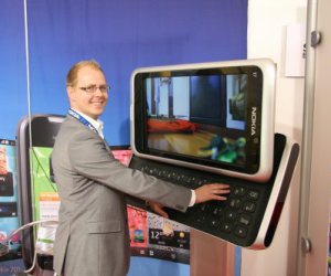 Nokia zeigte ein übergroßes E7