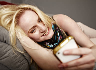 Frau mit Smartphone Frau mit Smartphone