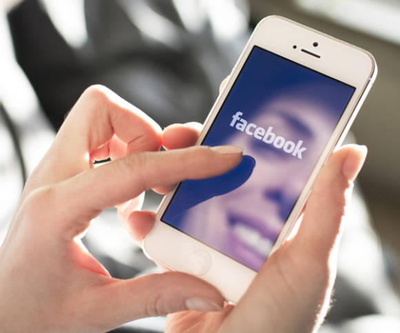 Facebook auf dem Smartphone 