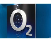 O2-Außenwerbung gibt es jetzt auch für die Base-Shops