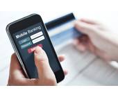 Smartphone mit Mobile-Banking-App