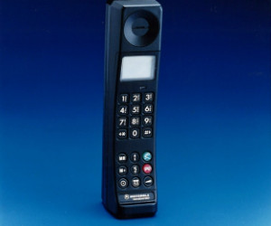 Motorola International 3200
