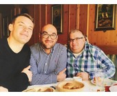 Chefs unter sich: Manuel Neuer (li.), ­Fatih Sözeri (Mi.) und VIP-Betreuer Olaf Gerhardt (re.)