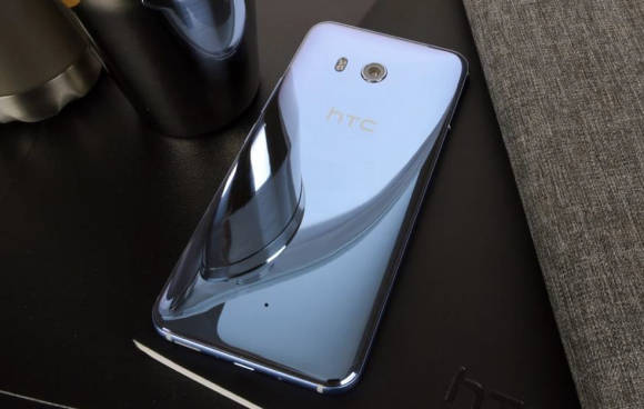 HTC U11 