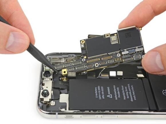 iPhone X Logic Board