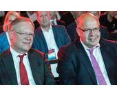 Bundeswirtschaftsminister Peter Altmaier (re.) auf der Cebit 2018